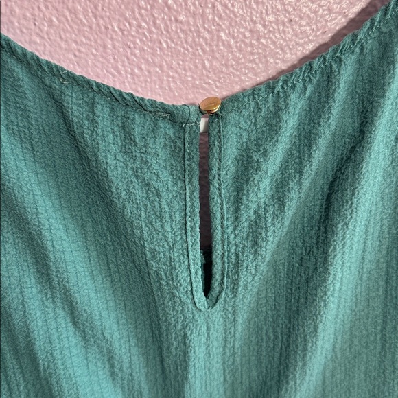 Siren Lily, Size 1X Elegant Green Women's Top - Picture 5 of 5